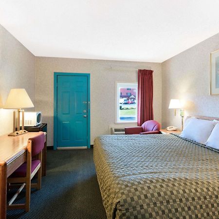 Night Lodge بارتونسفيل المظهر الخارجي الصورة