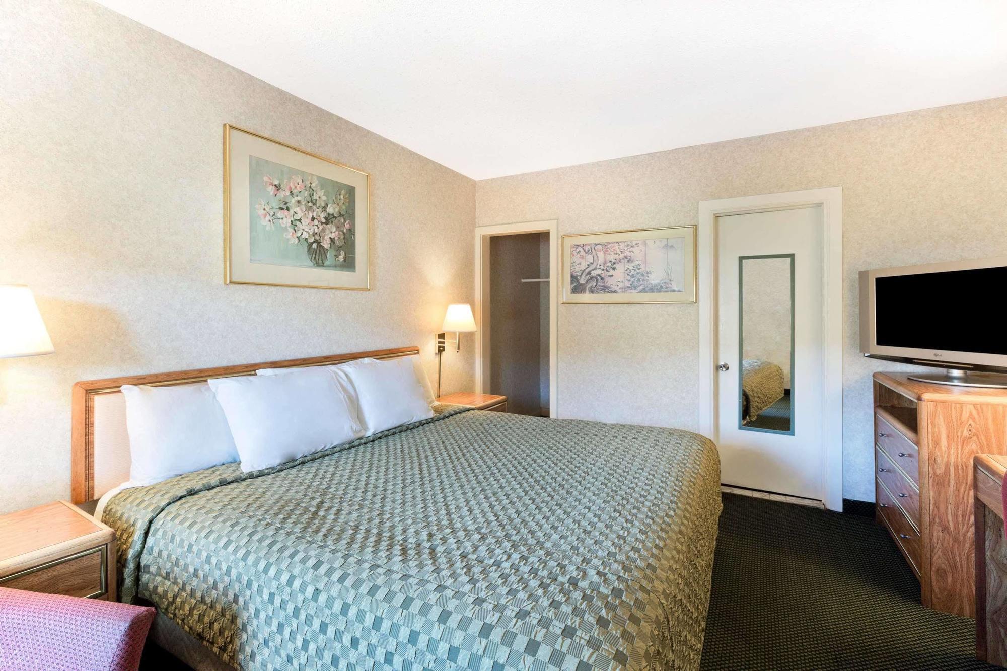 Night Lodge بارتونسفيل المظهر الخارجي الصورة